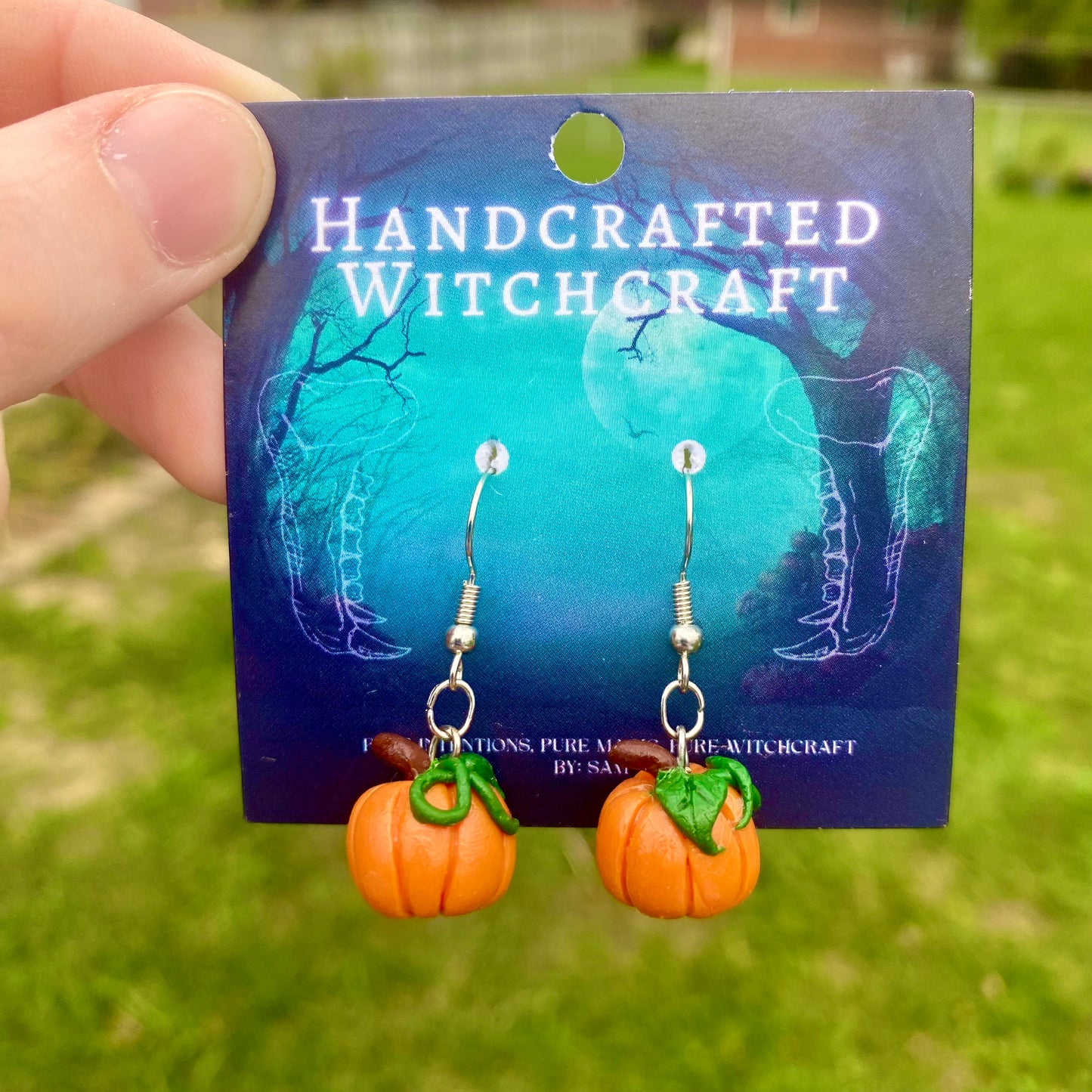 Harvest Charm – Hand-Sculpted Pumpkin Earrings