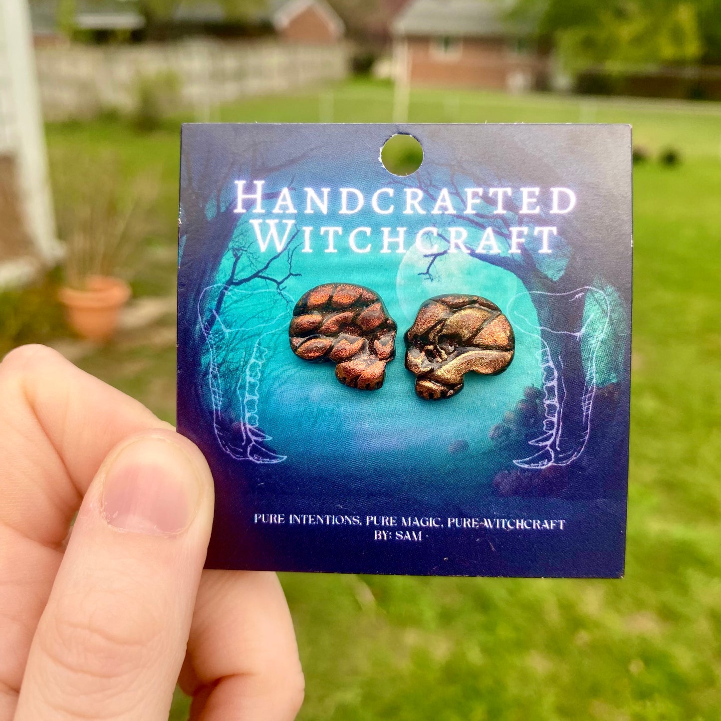 Serpent’s Omen – Shifting Skull Studs