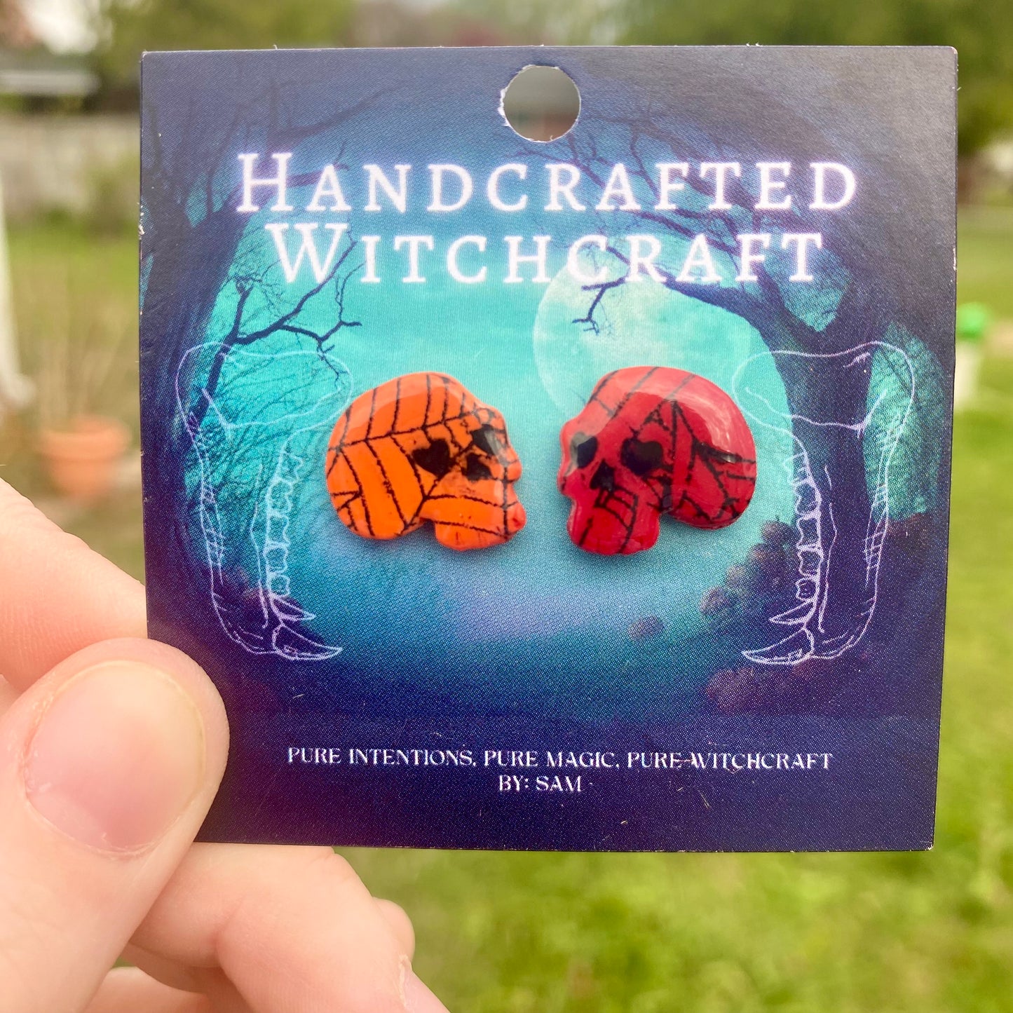 Infernal Web – Fiery Skull Studs