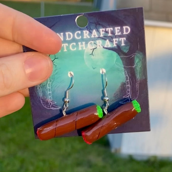 Ember Kiss – Lit Blunt Earrings