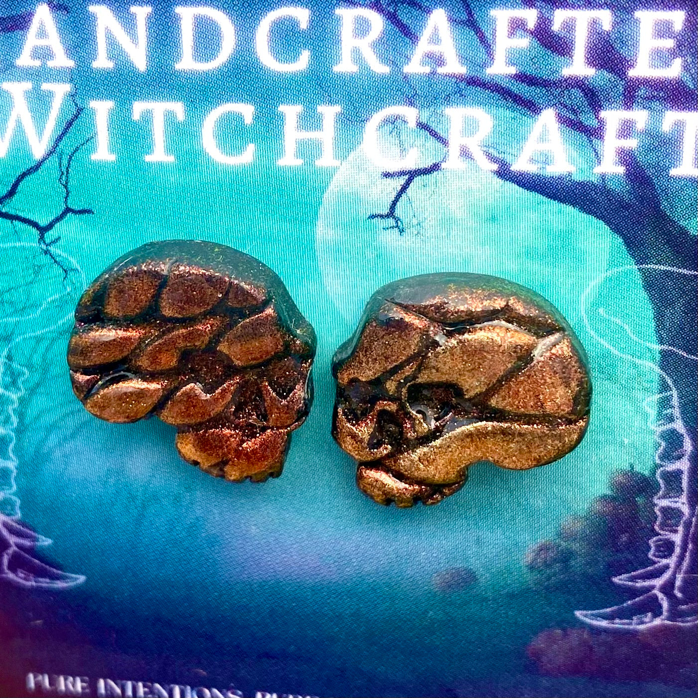 Serpent’s Omen – Shifting Skull Studs