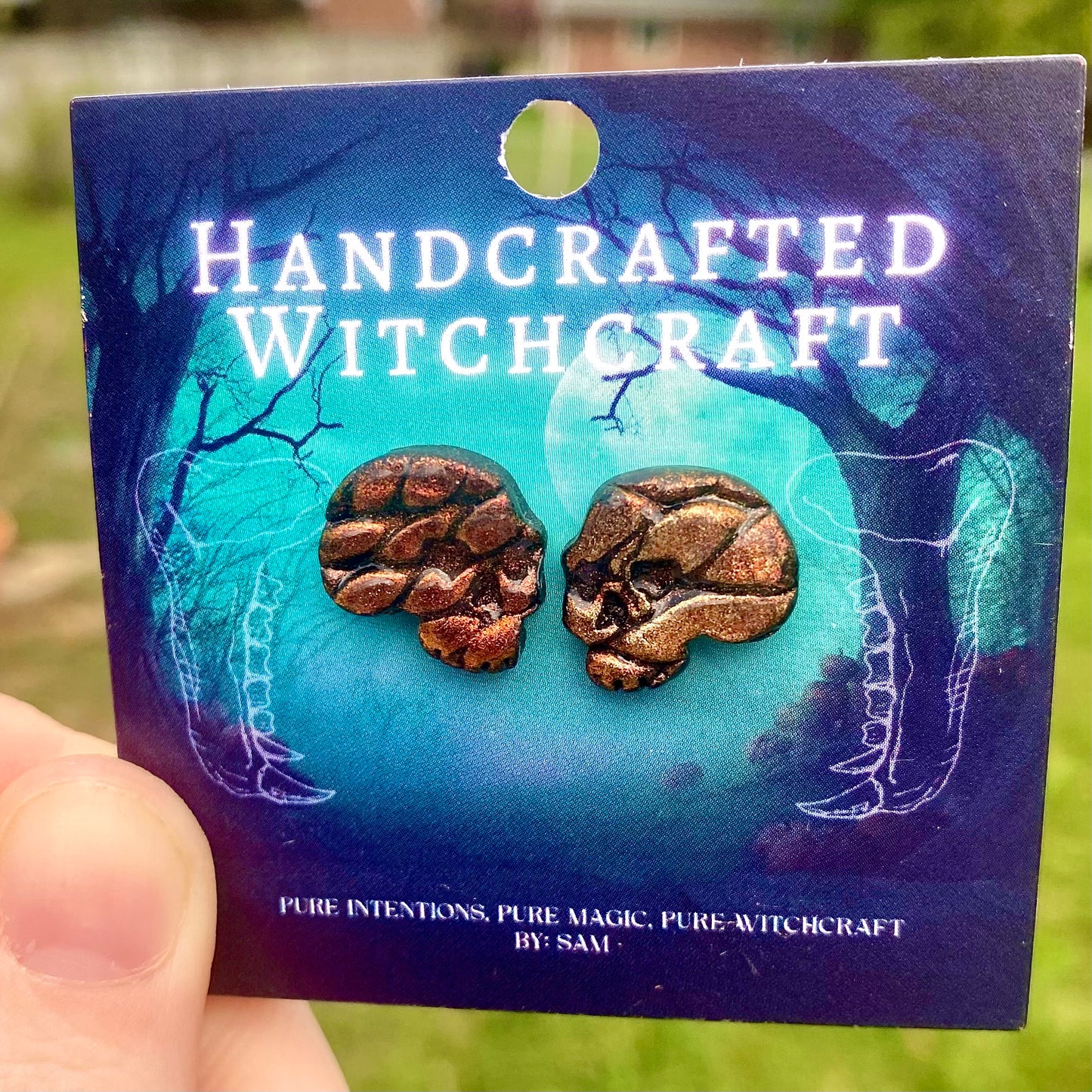 Serpent’s Omen – Shifting Skull Studs