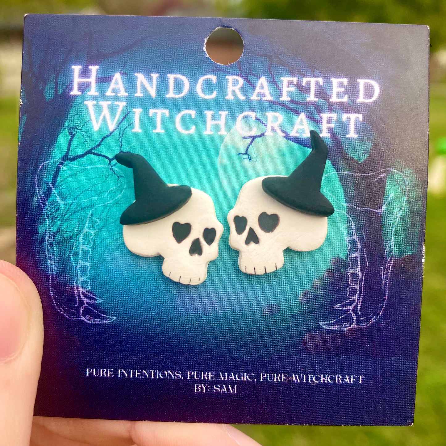 Spellbound Remains – Witch’s Hat Skull Stud Earrings